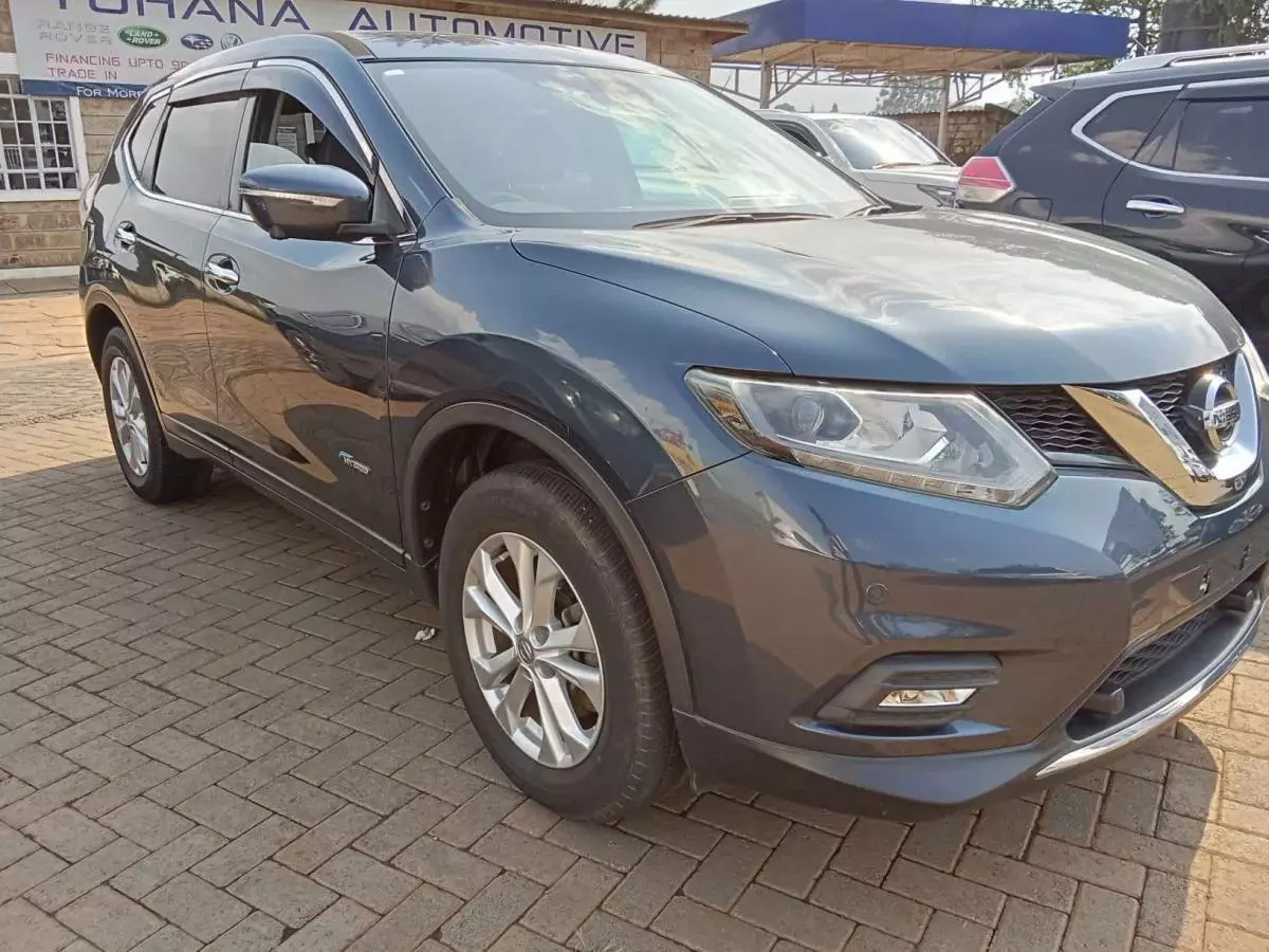 Nissan X-Trail   - 2017