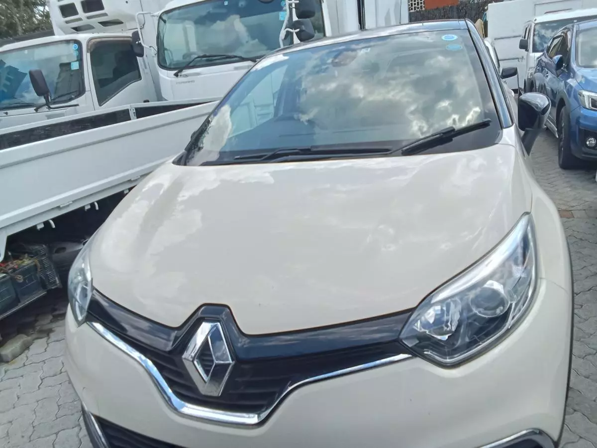 Renault Captur   - 2017