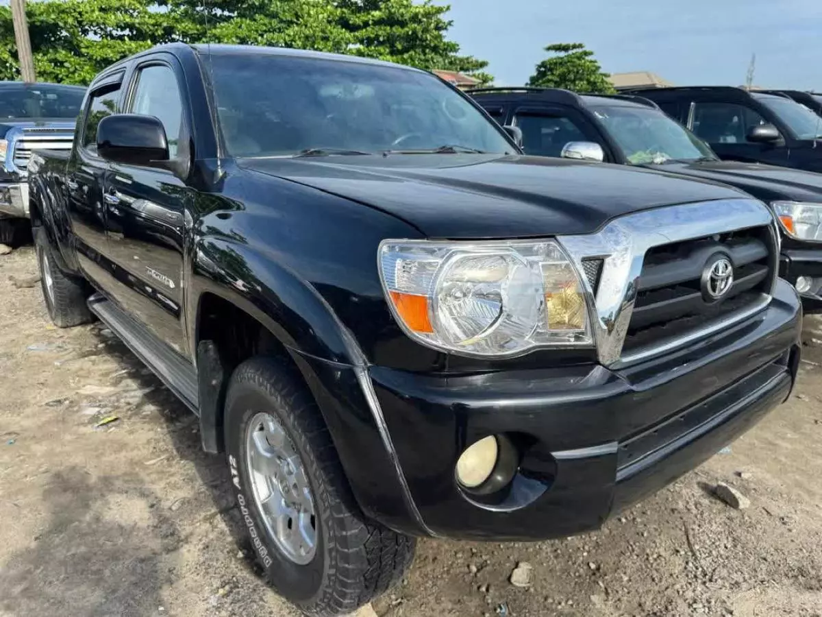 Toyota Tacoma   - 2006