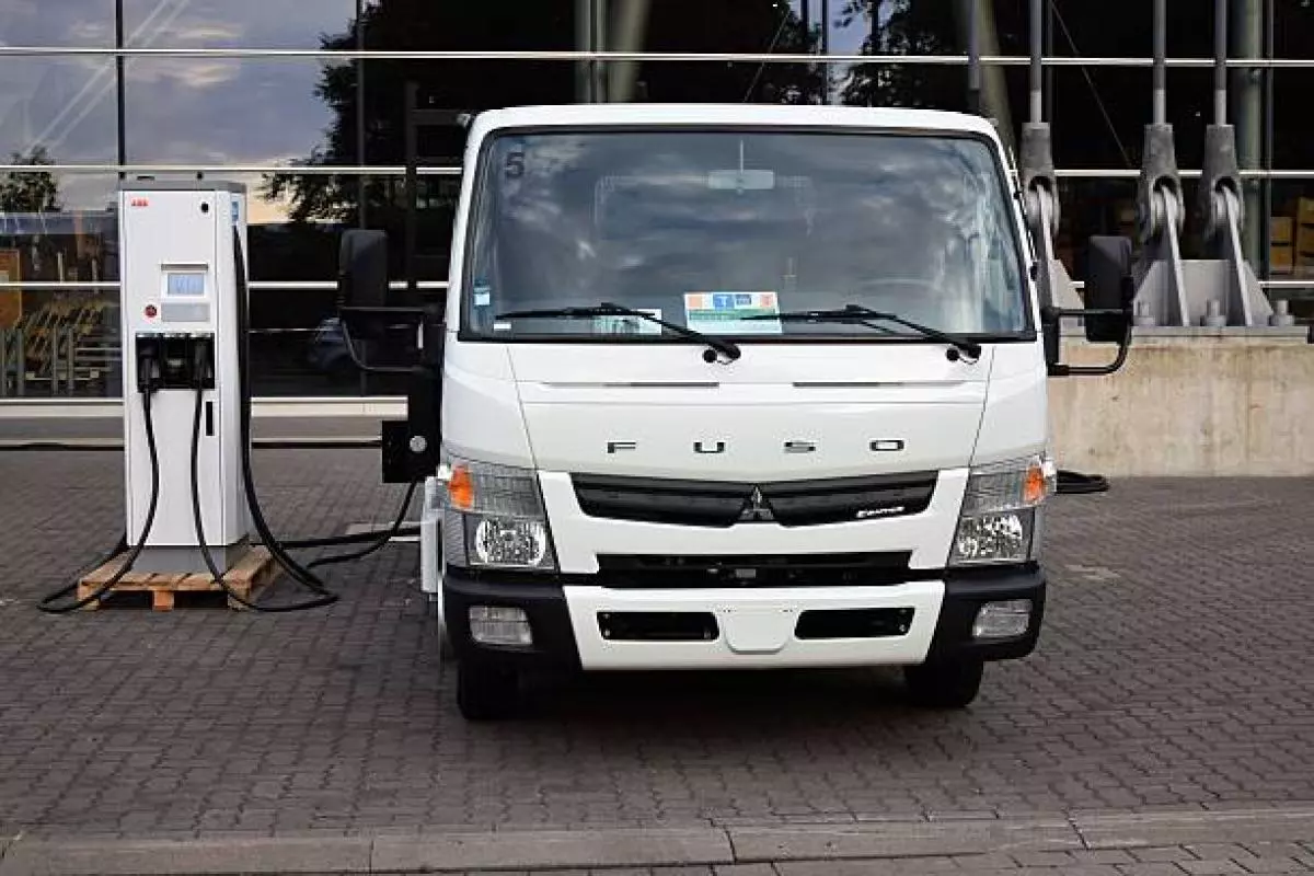 Mitsubishi Fuso   - 2024