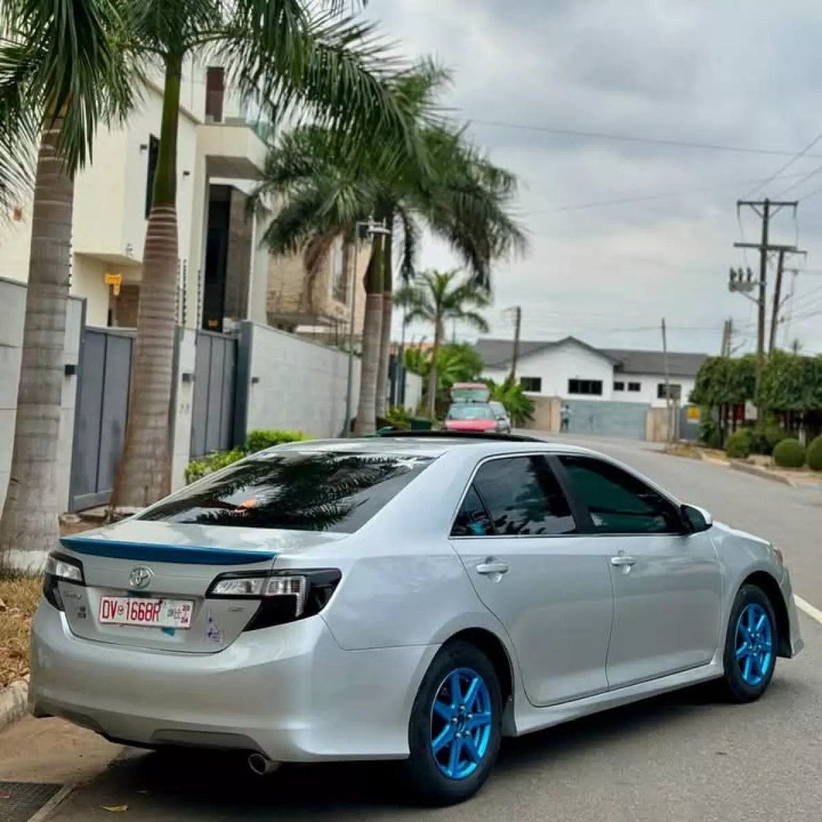 Toyota Camry   - 2014