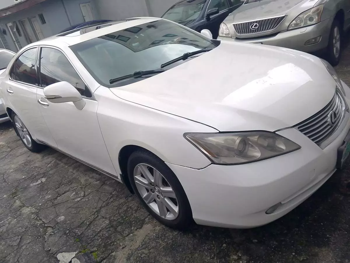 Lexus ES 350   - 2009