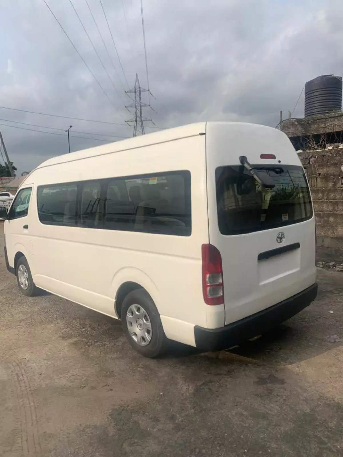 Toyota Hiace (High Roof)   - 2018