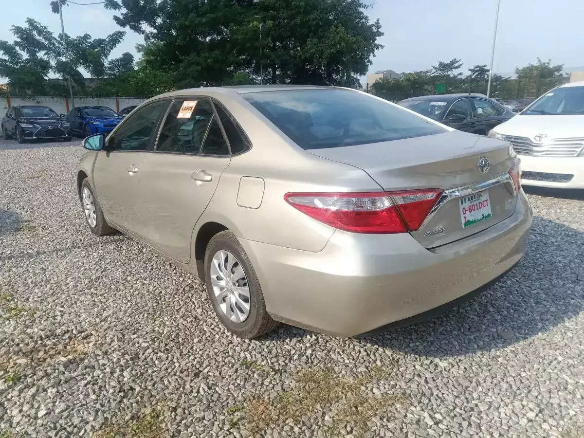 Toyota Camry   - 2015