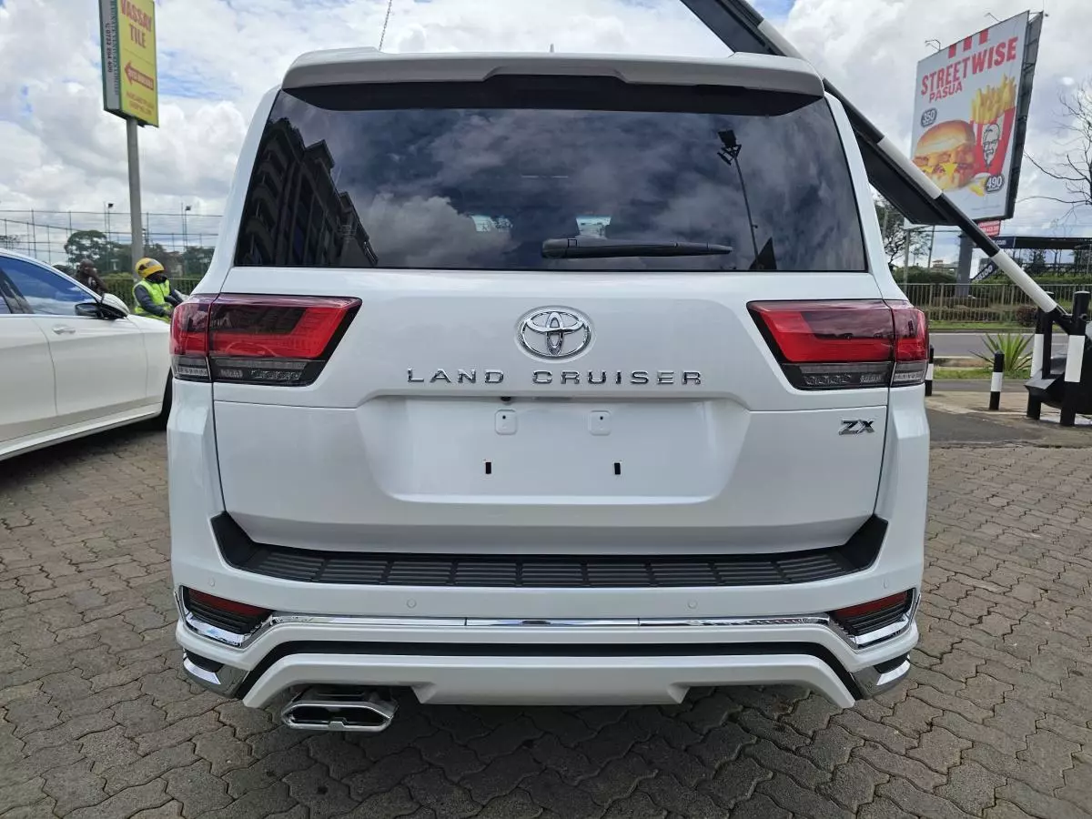 Toyota Land Cruiser Prado   - 2021