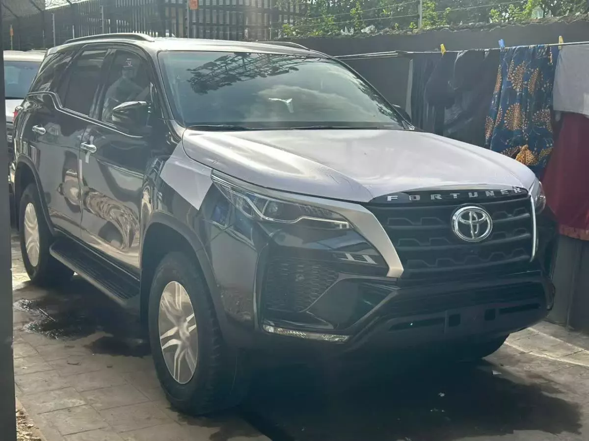 Toyota Fortuner   - 2023