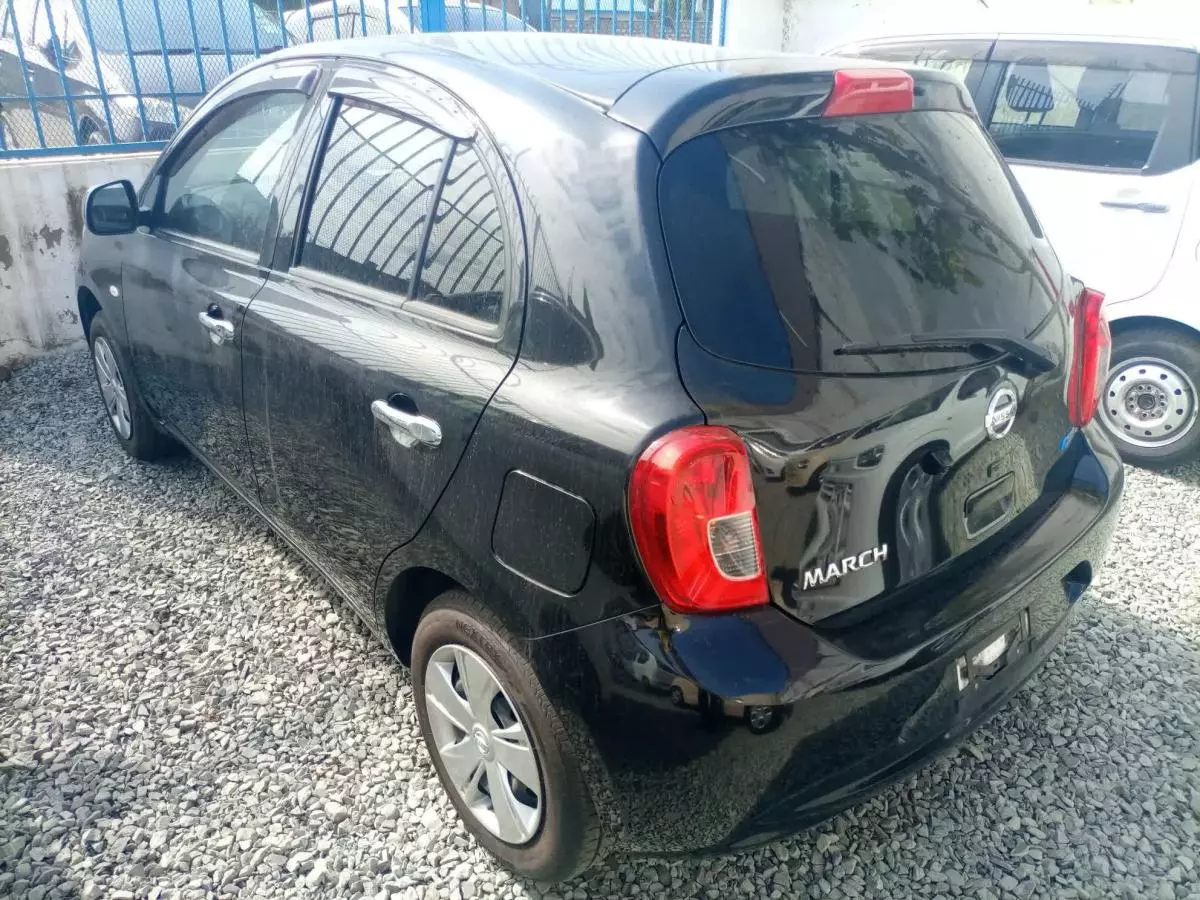 Nissan March  - 2016