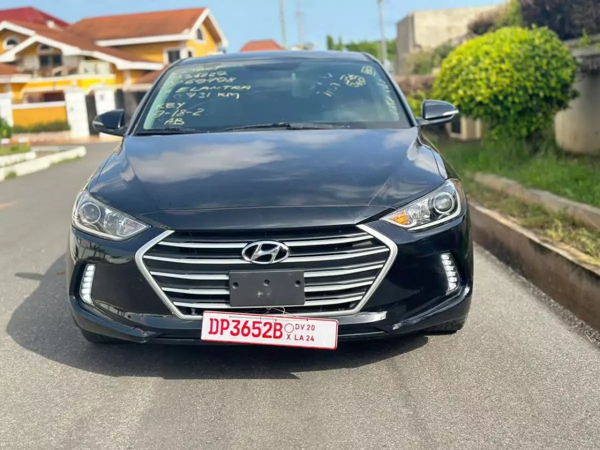 Hyundai Elantra   - 2017