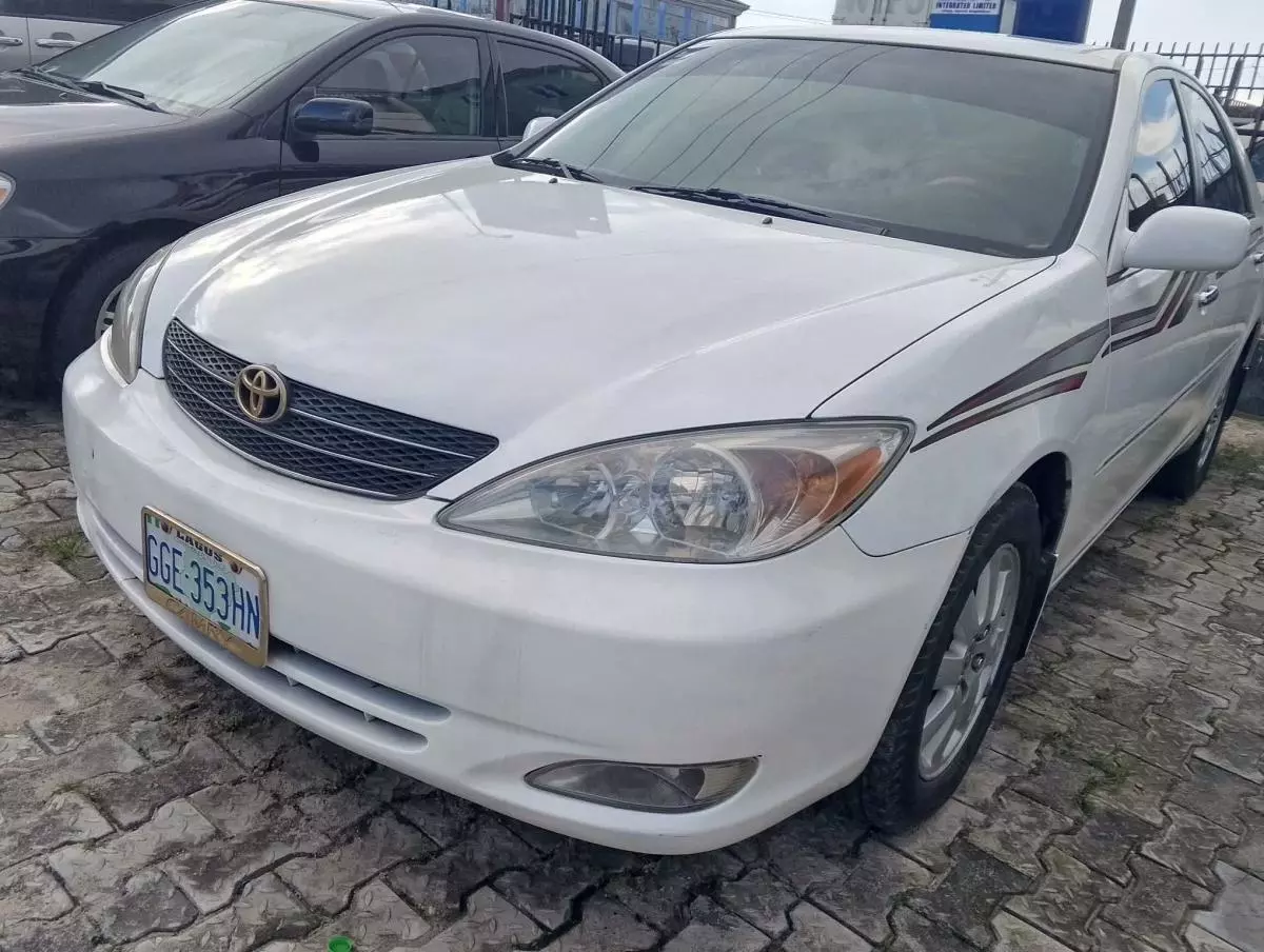 Toyota Camry   - 2003