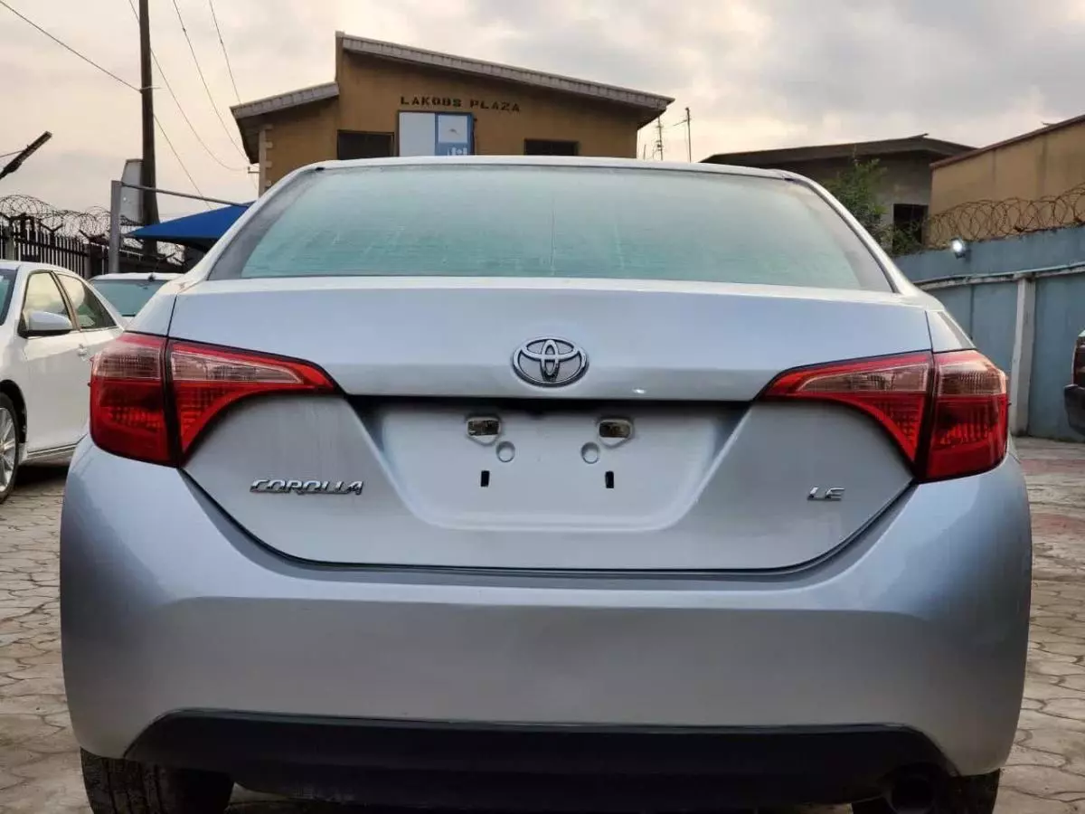 Toyota Corolla   - 2019