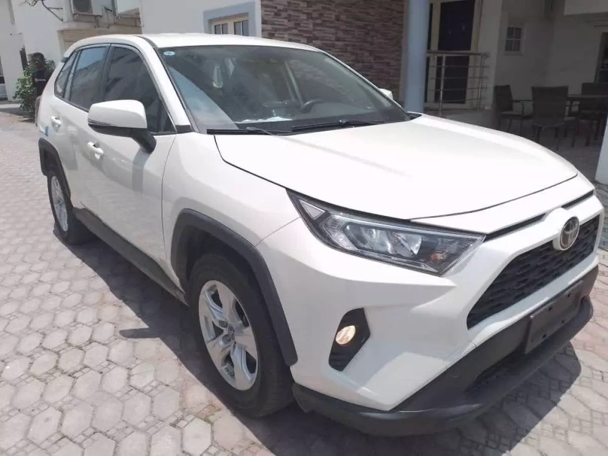 Toyota RAV 4   - 2020