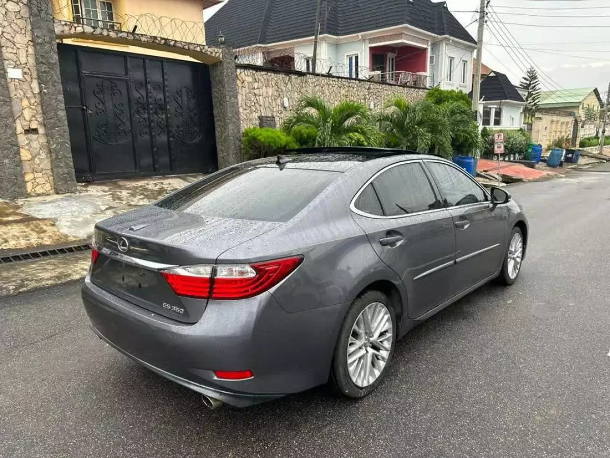 Lexus ES 350   - 2014