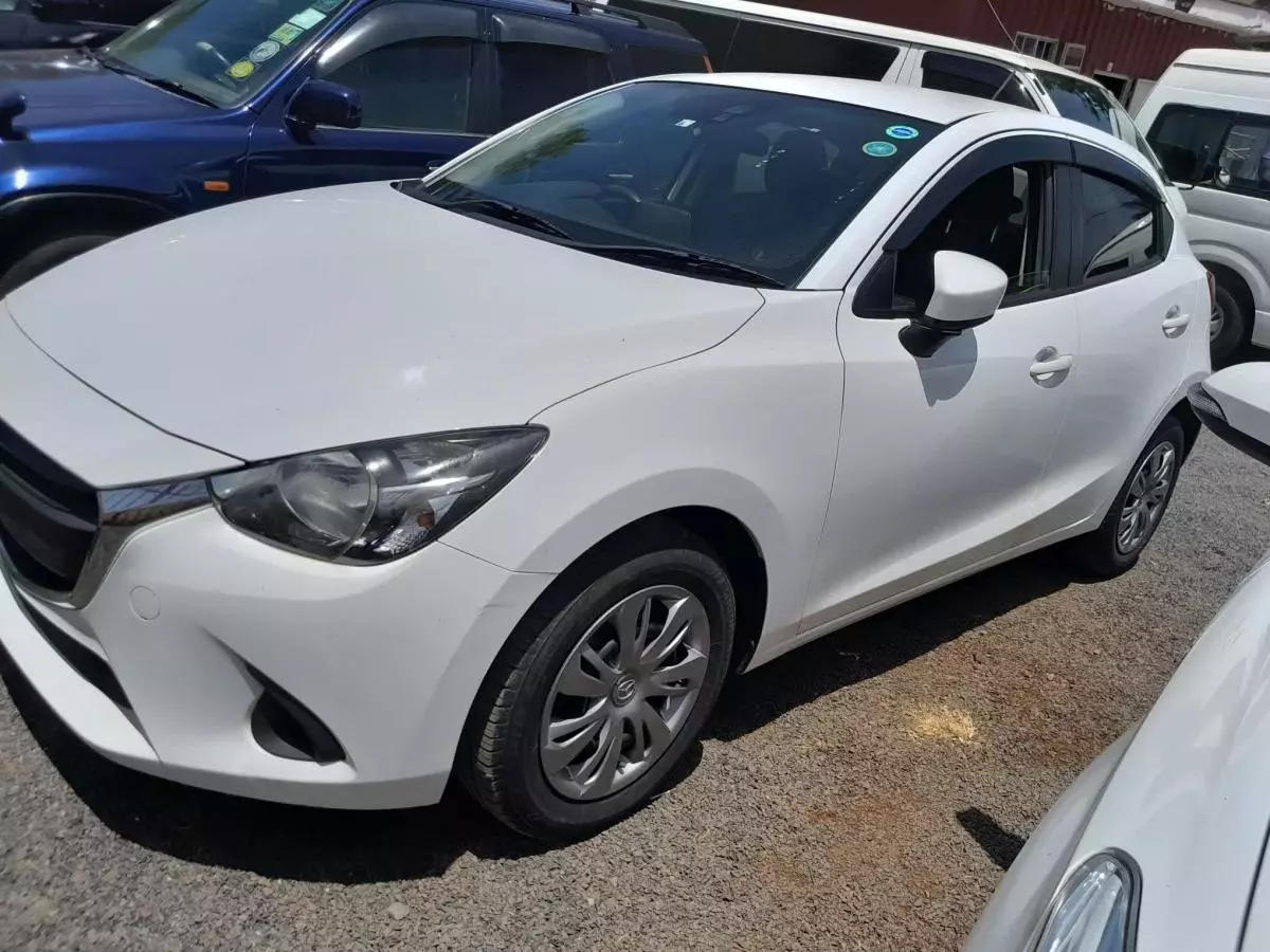Mazda Demio - 2015