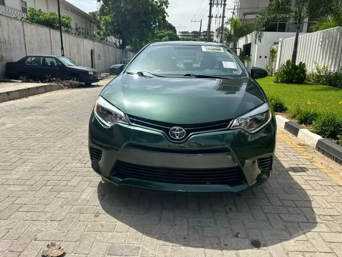 Toyota Corolla   - 2015