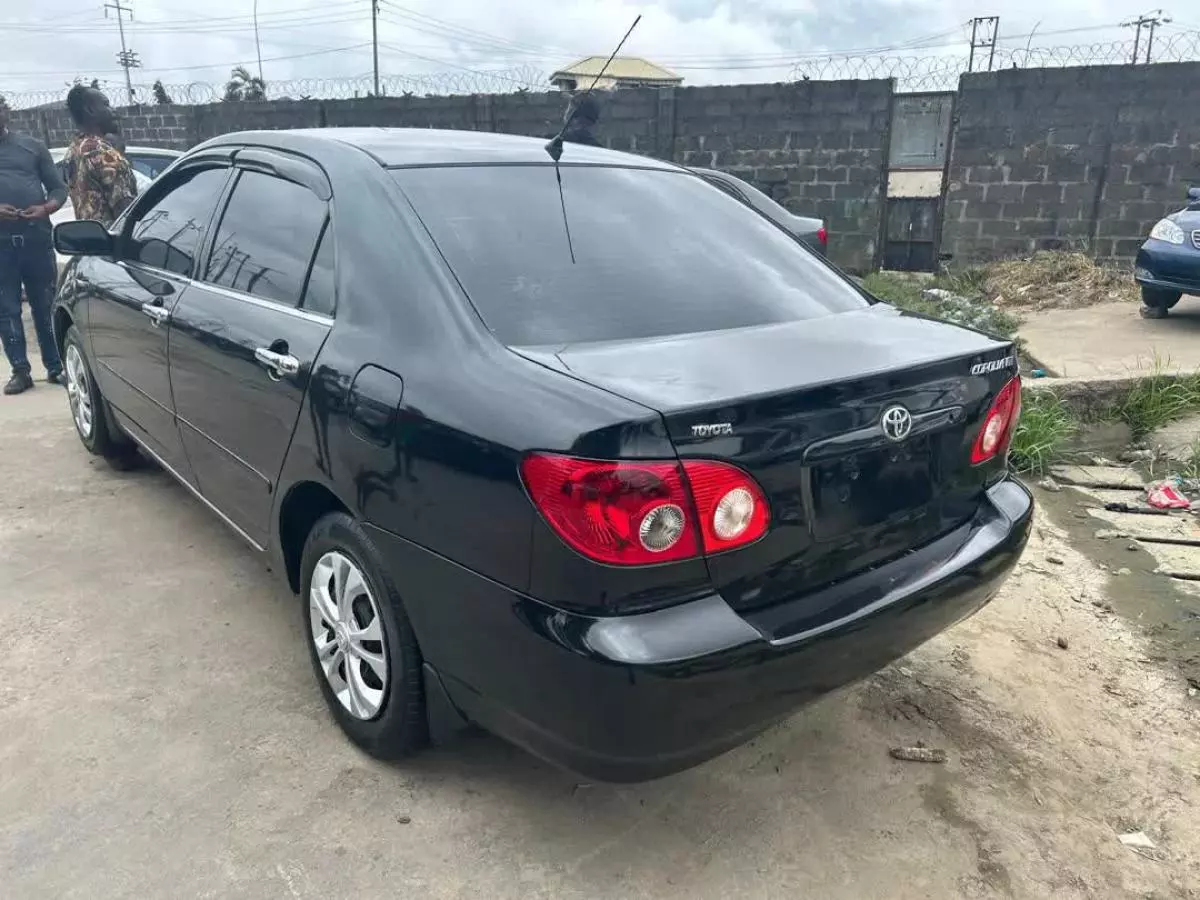 Toyota Corolla   - 2006