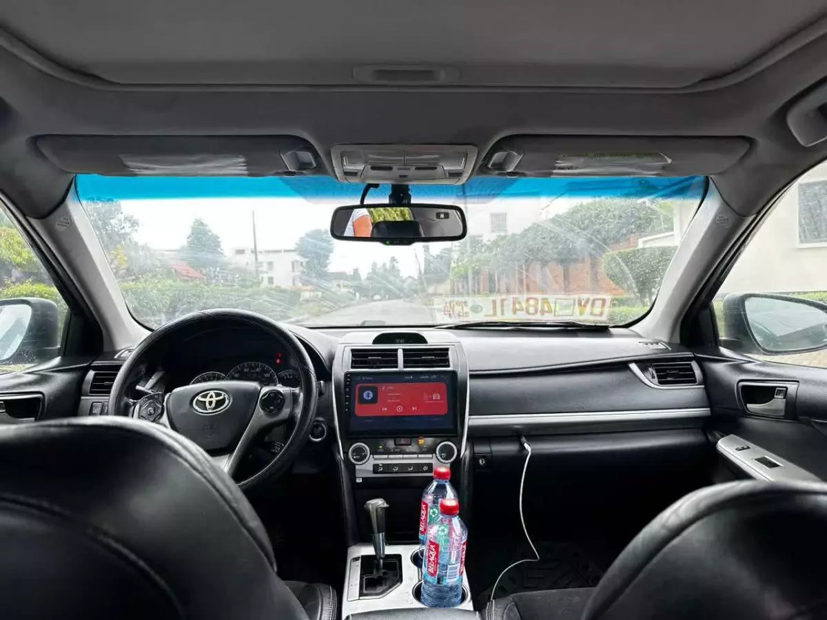 Toyota Camry - 2013