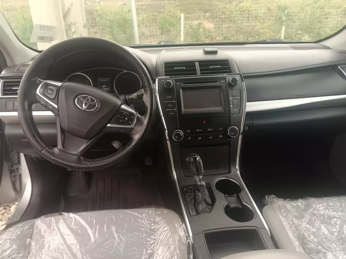Toyota Camry   - 2015