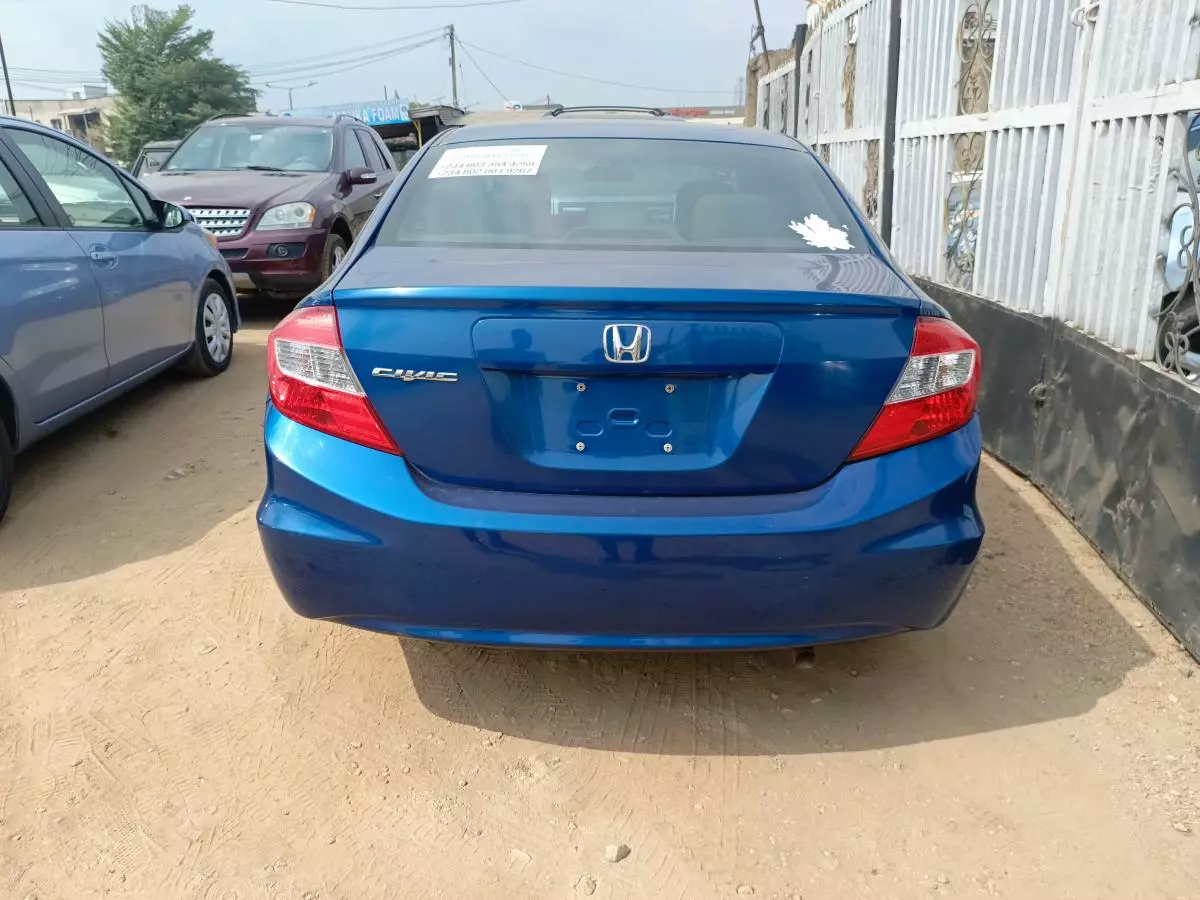 Honda Civic   - 2012