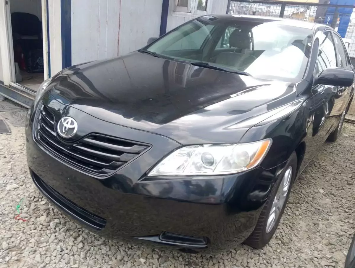 Toyota Camry   - 2007