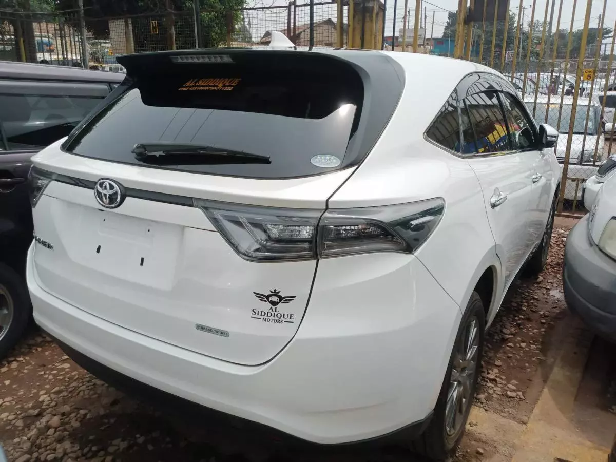Toyota Harrier - 2014