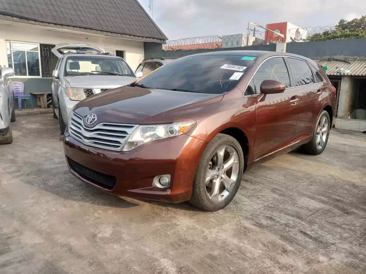 Toyota Venza   - 2010