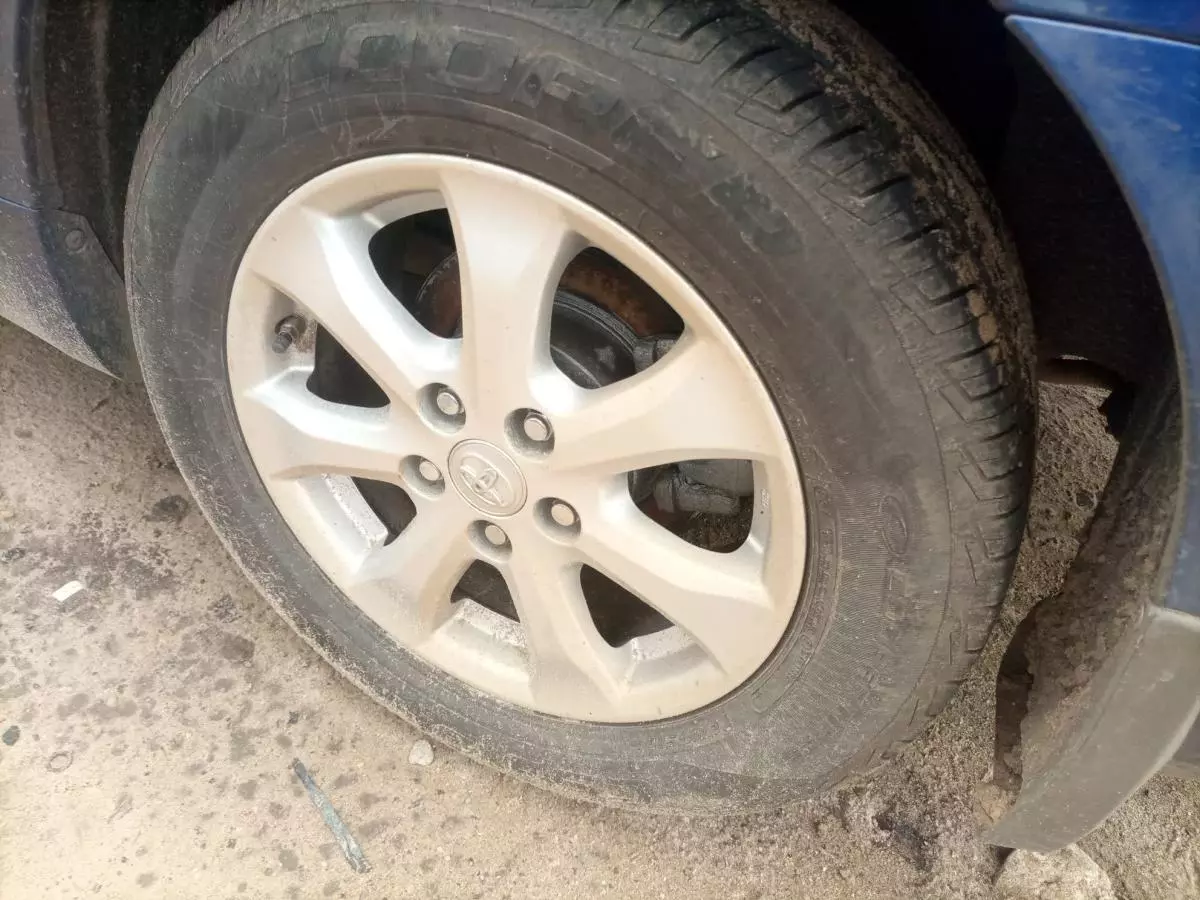 Toyota Camry - 2011
