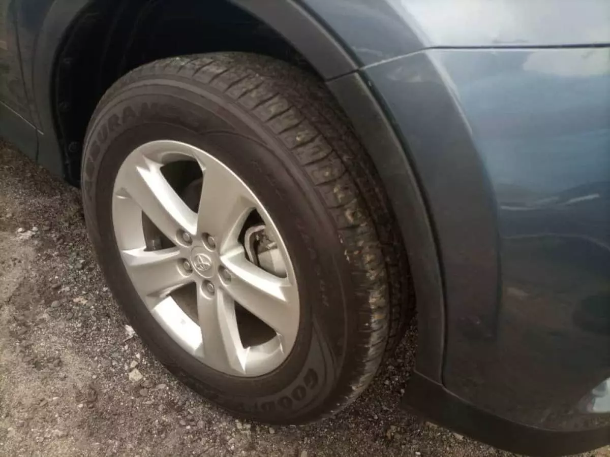 Toyota RAV 4 - 2013