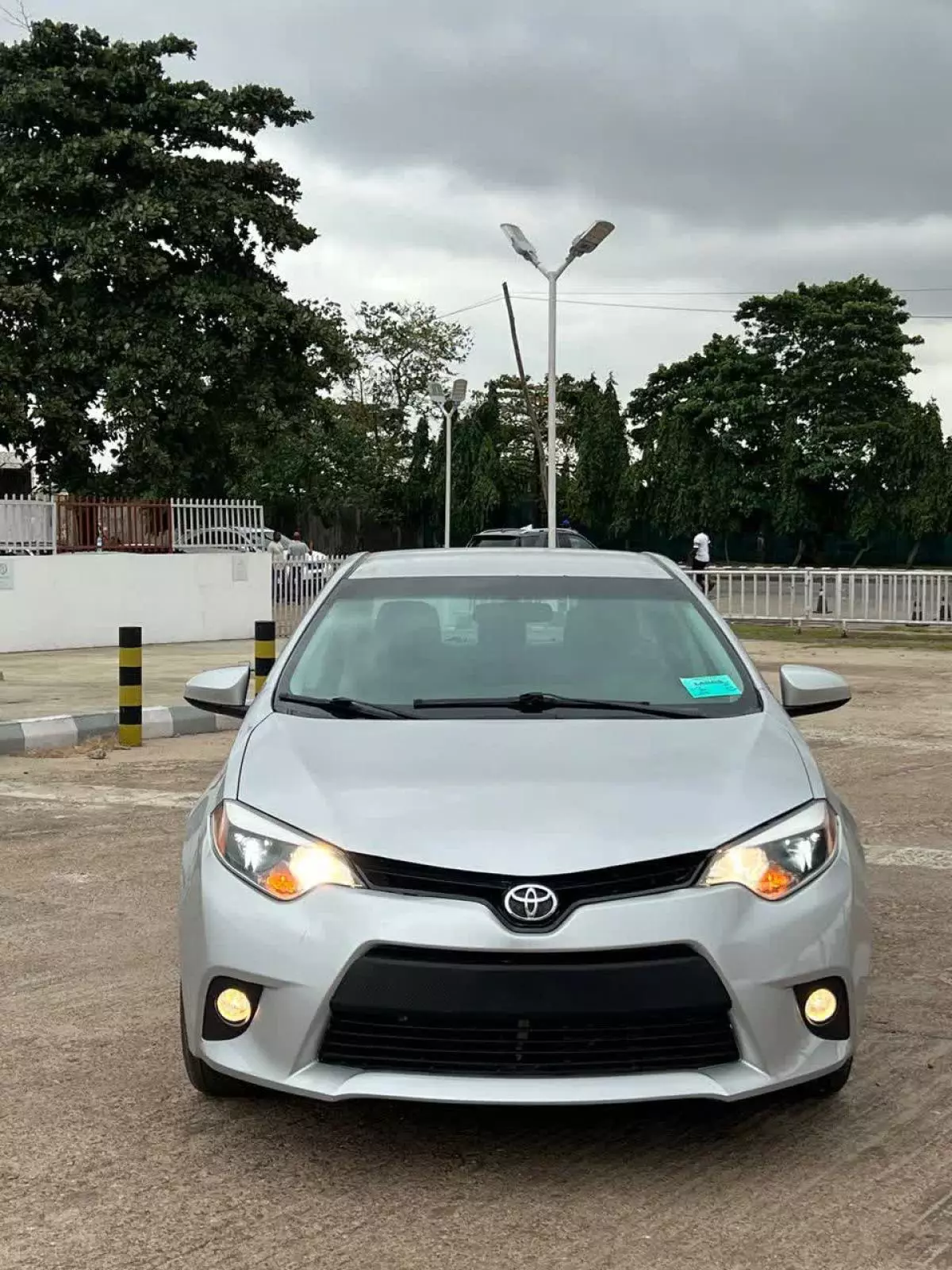 Toyota Corolla   - 2016