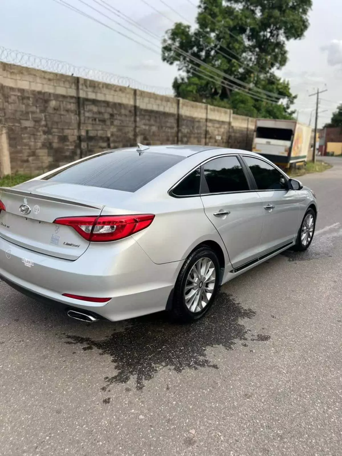 Hyundai Sonata   - 2015