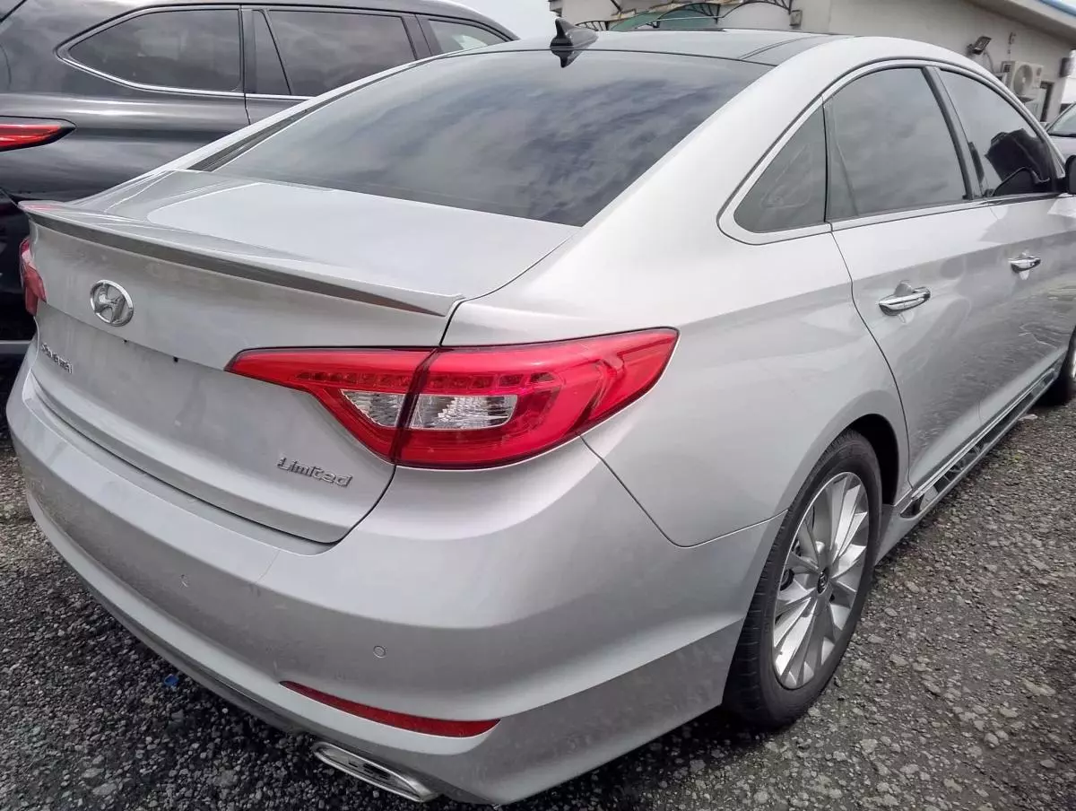 Hyundai SONATA 2,0L BVA GL   - 2015