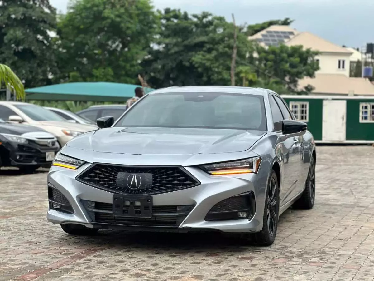 Acura TLX   - 2023