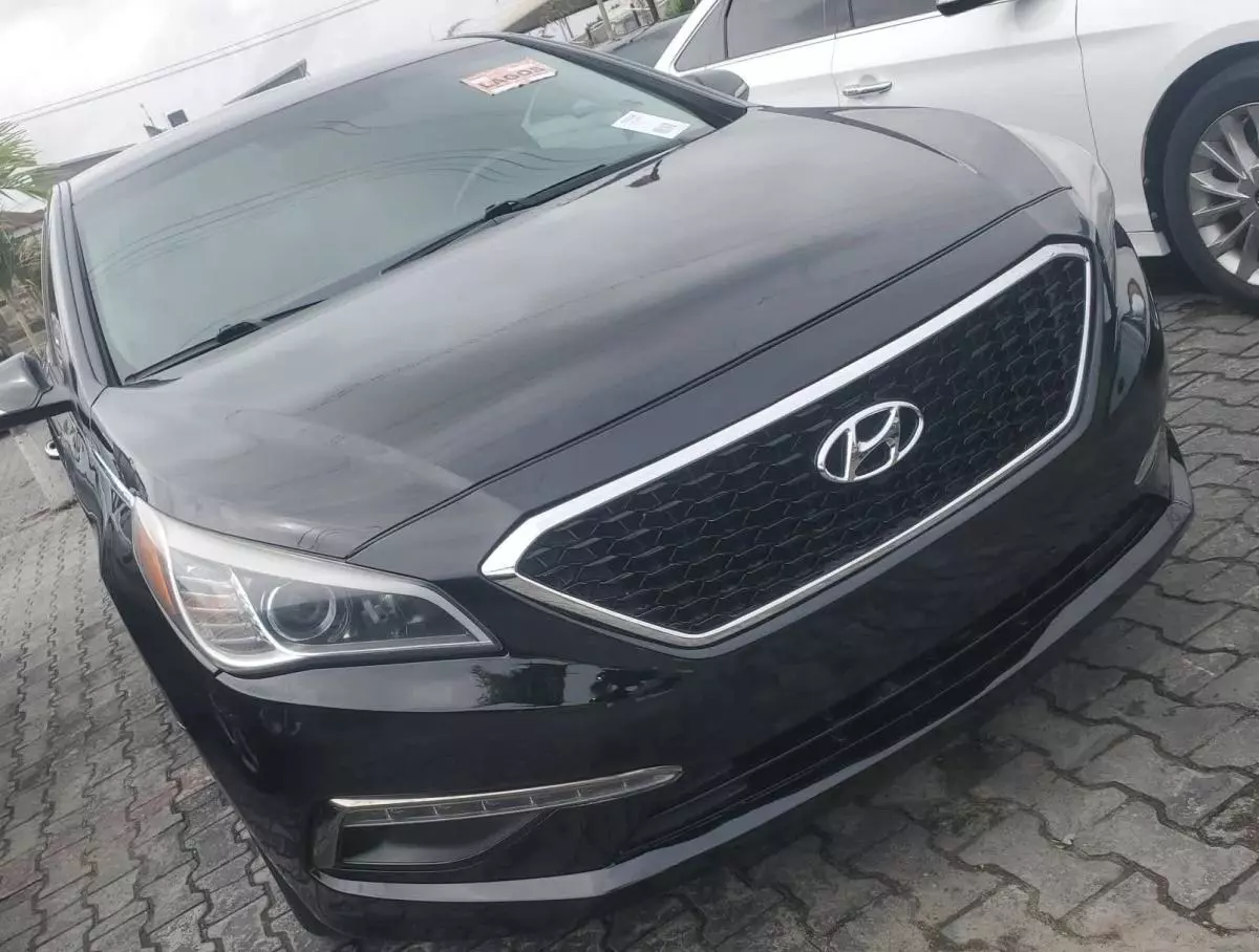 Hyundai Sonata   - 2015