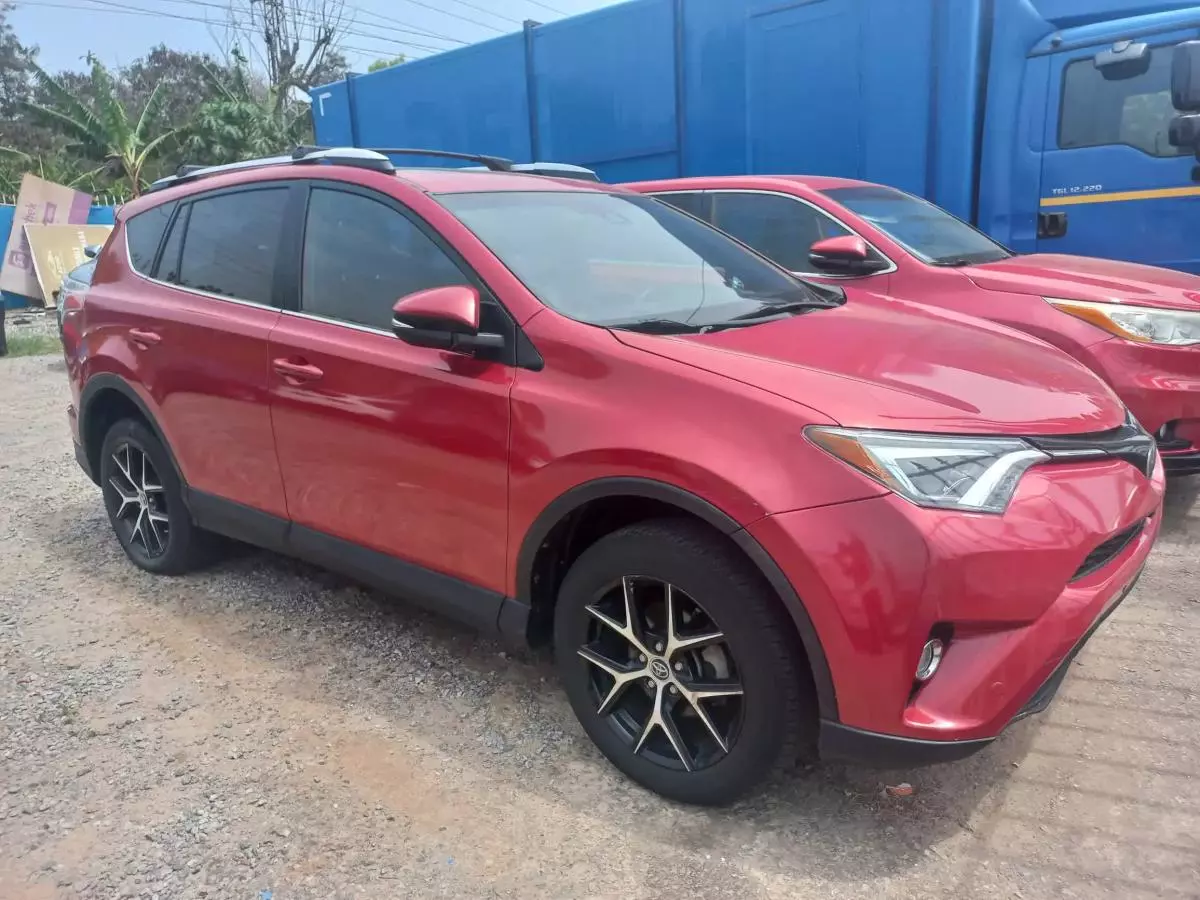 Toyota RAV 4 - 2017