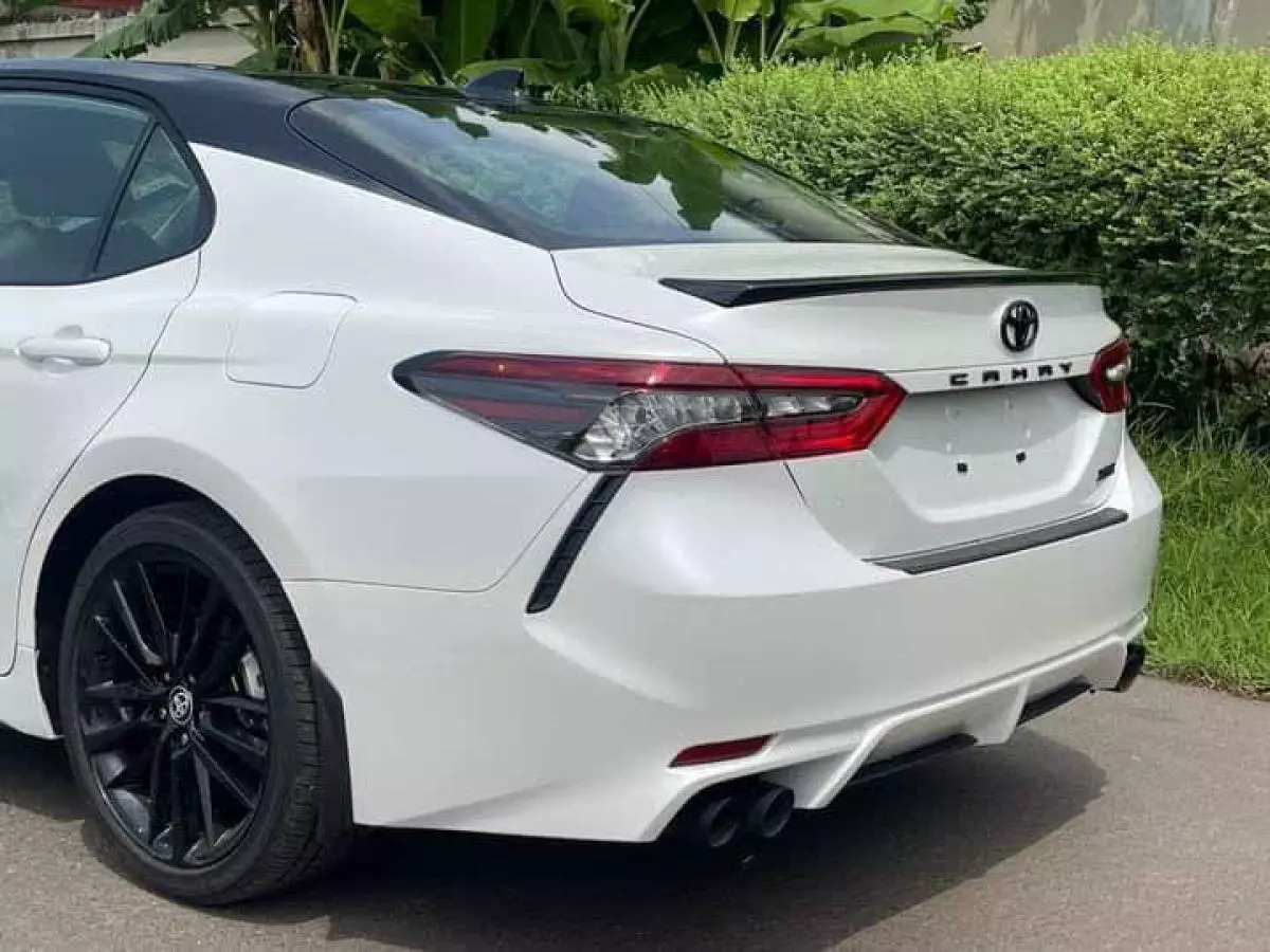 Toyota Camry   - 2023