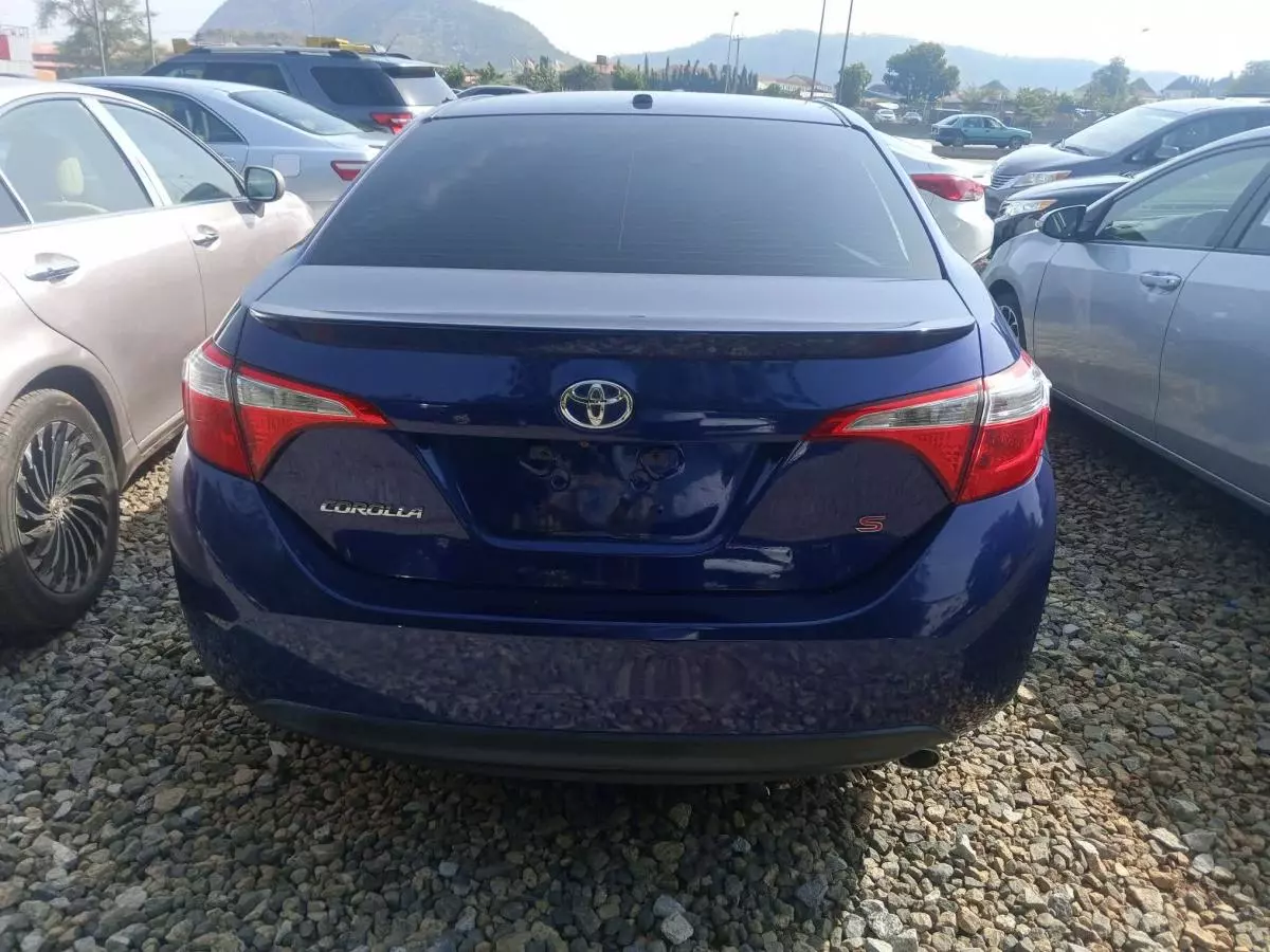 Toyota Corolla   - 2015