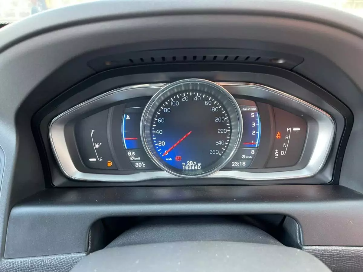 Volvo XC60 - 2015