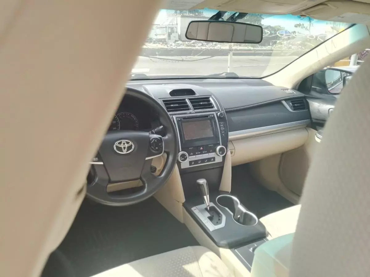 Toyota Camry   - 2014