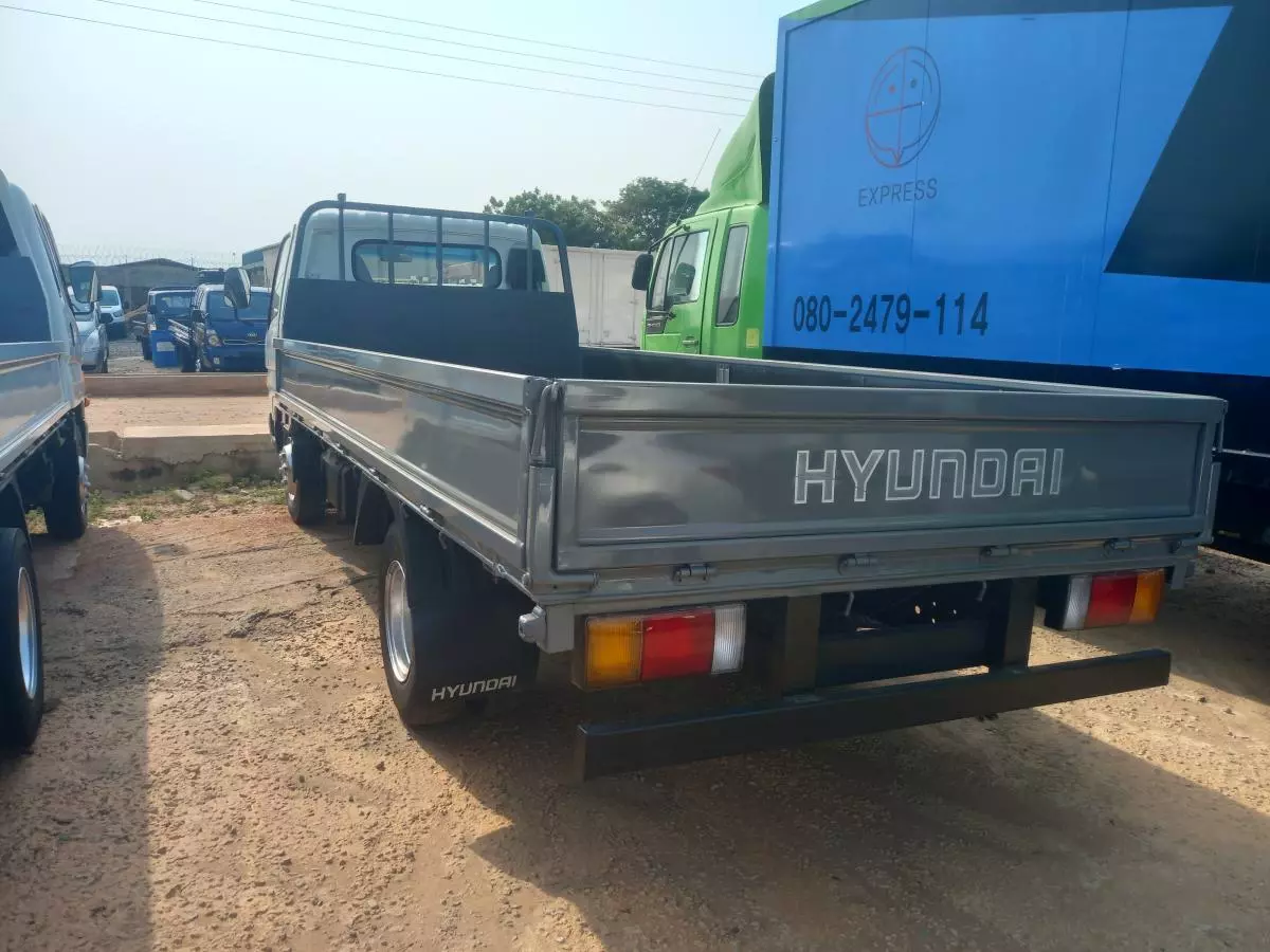 Hyundai Mighty   - 2002