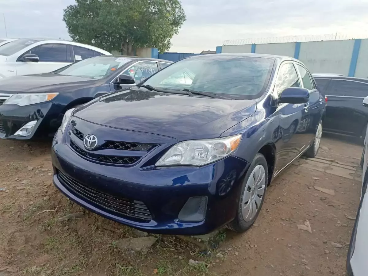 Toyota Corolla   - 2011