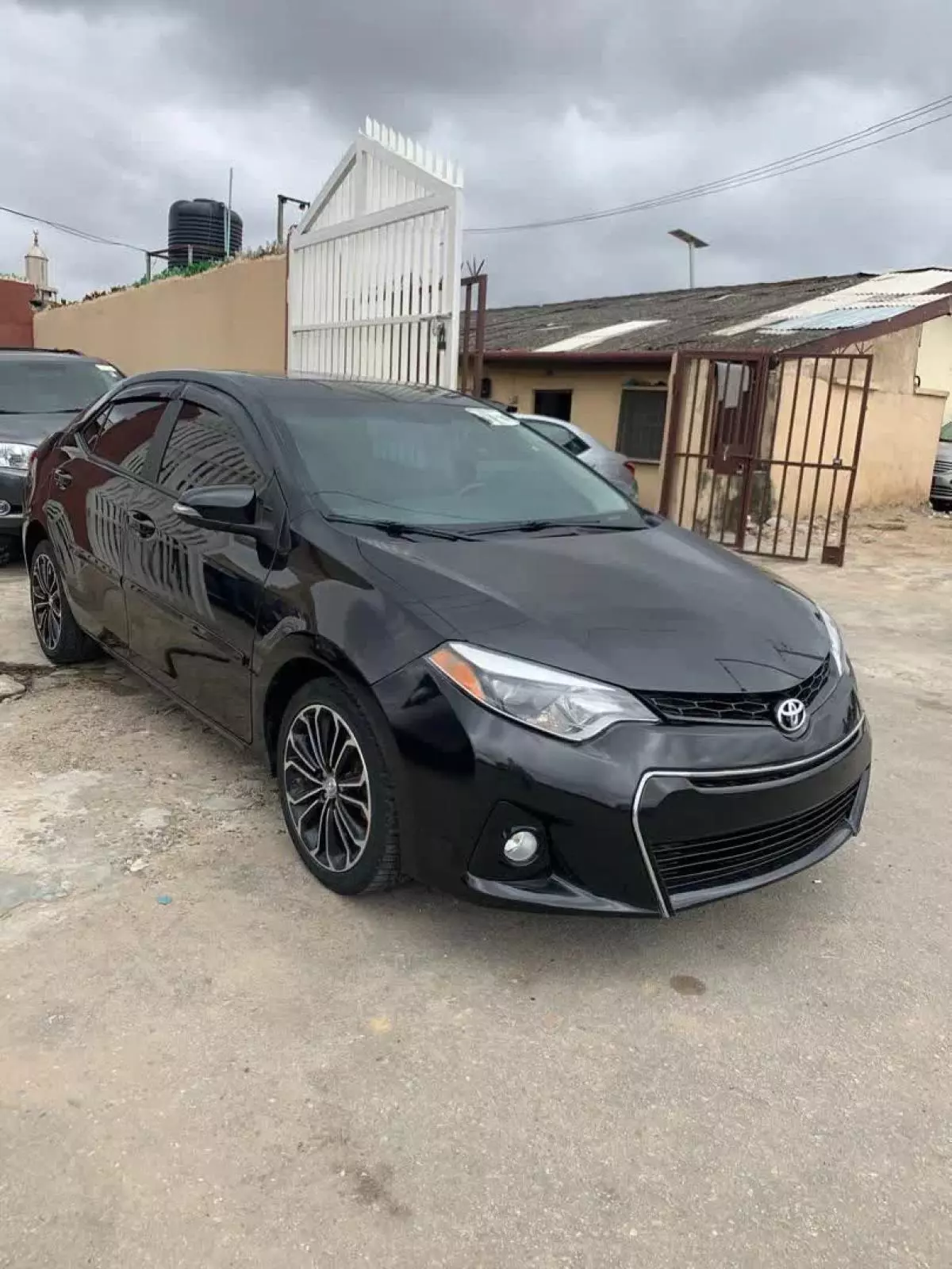 Toyota Corolla   - 2014