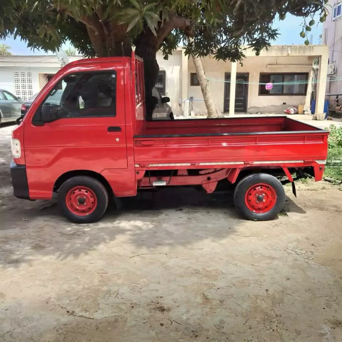 Daihatsu Hijet   - 2011