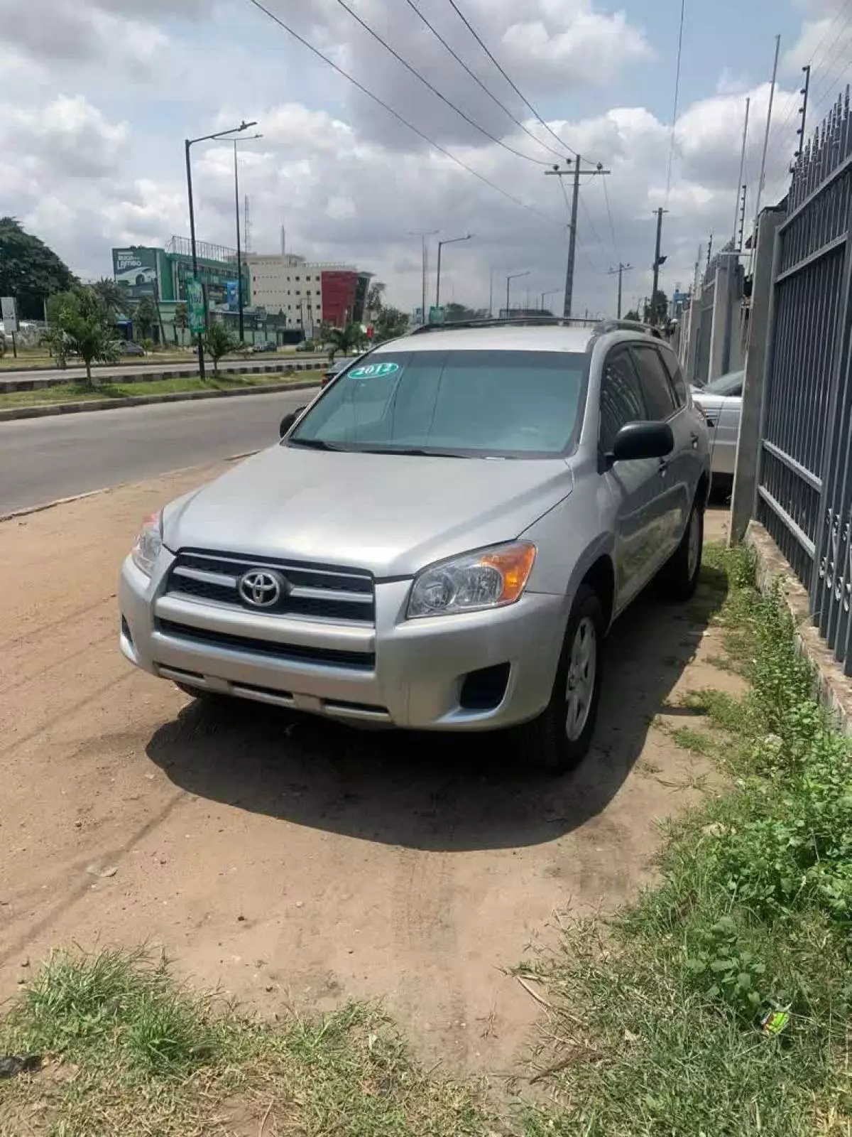 Toyota RAV 4   - 2012