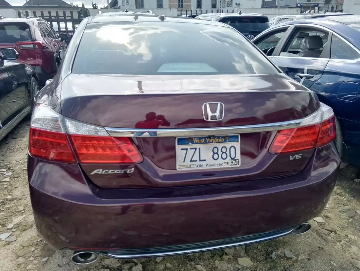 Honda Accord   - 2015