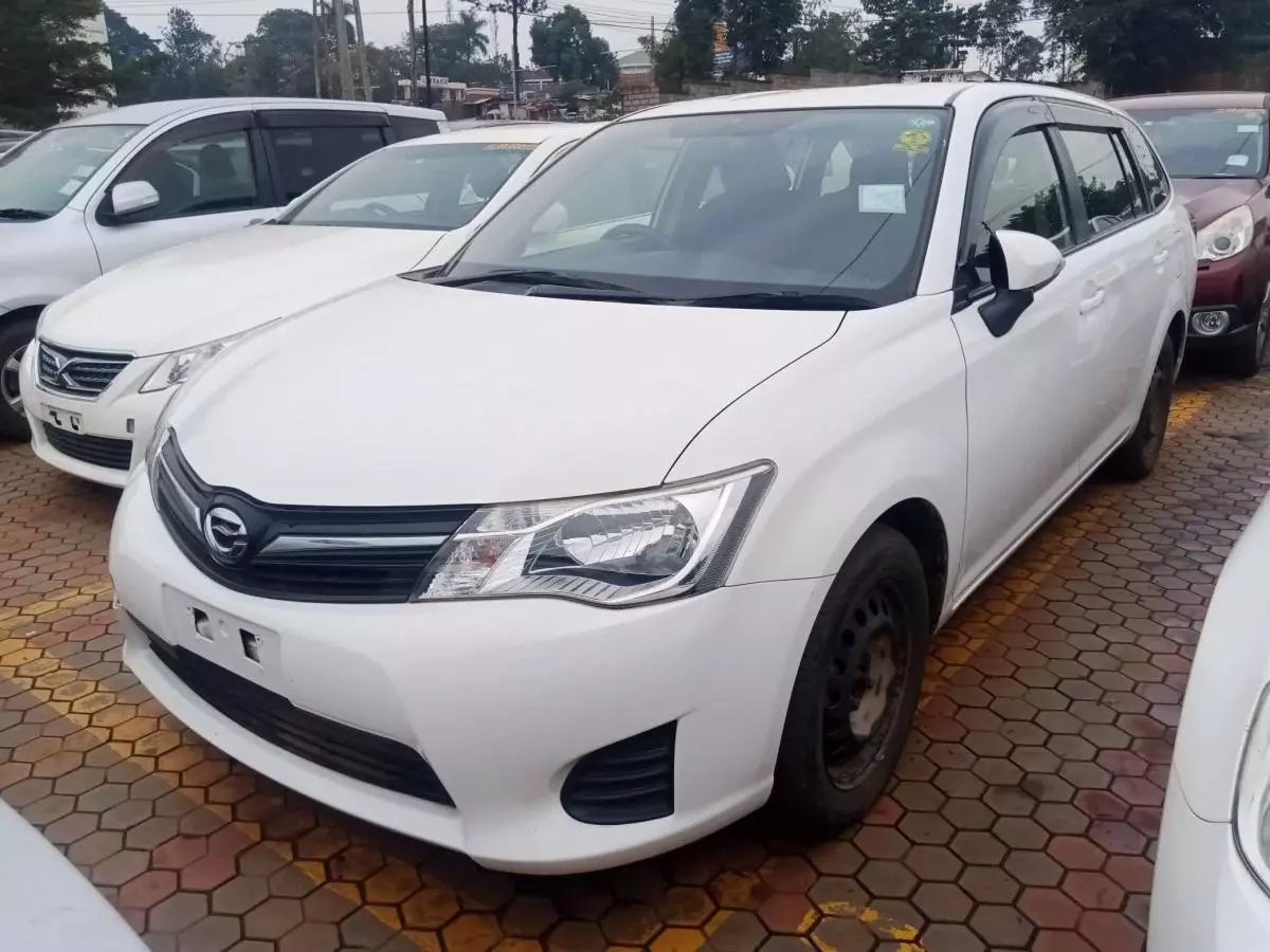 Toyota Fielder    - 2014