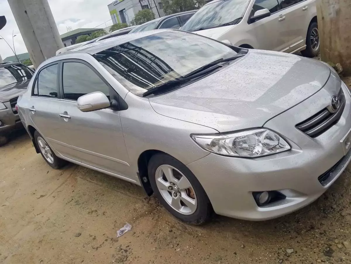 Toyota Corolla   - 2008