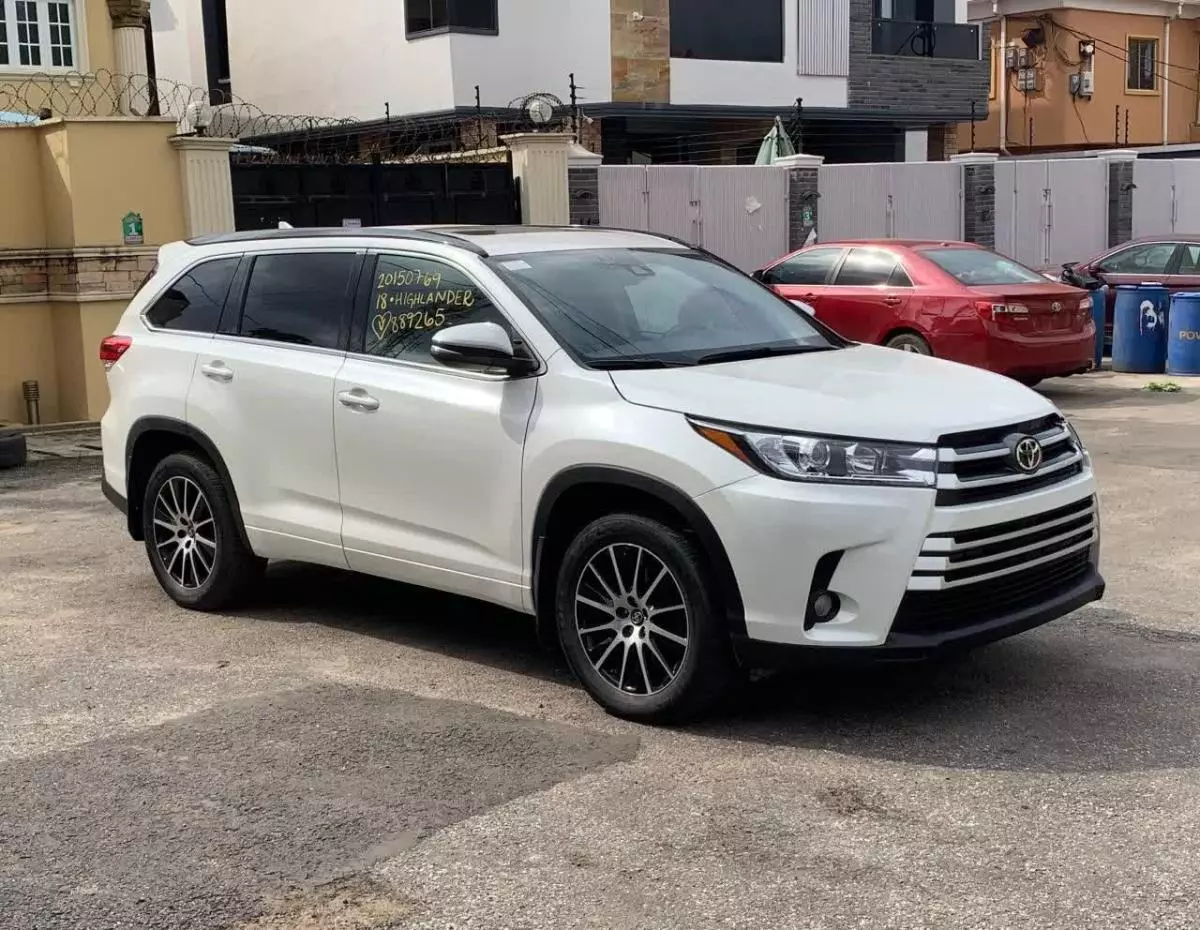 Toyota Highlander   - 2018