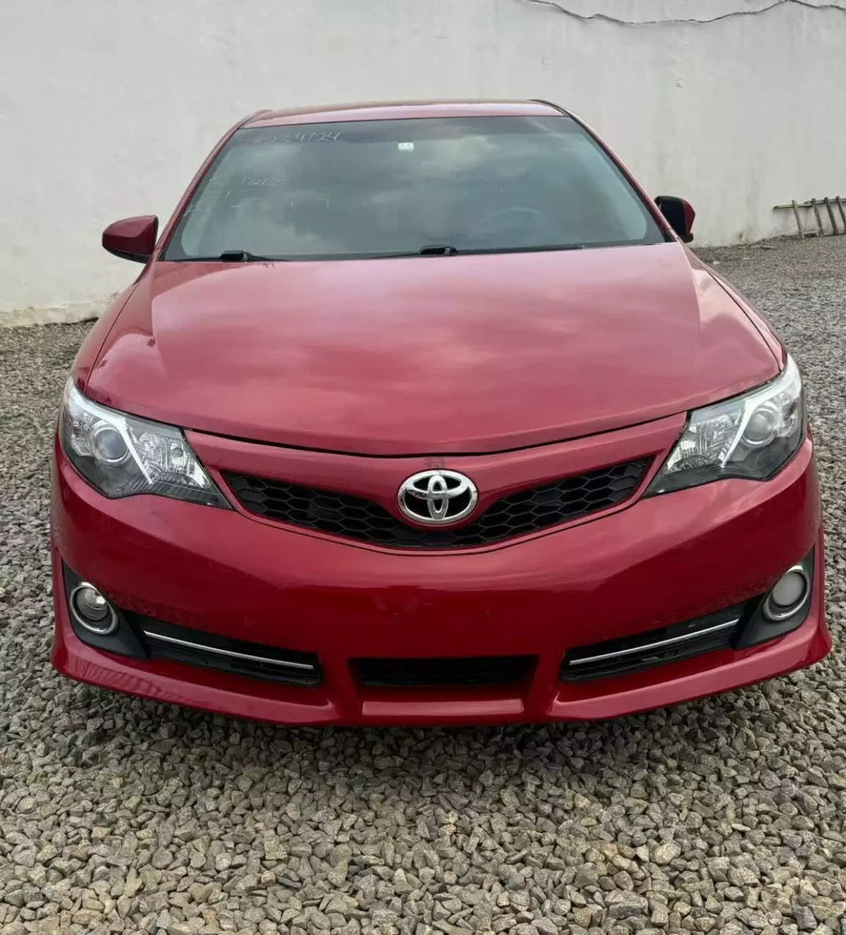 Toyota Camry   - 2014