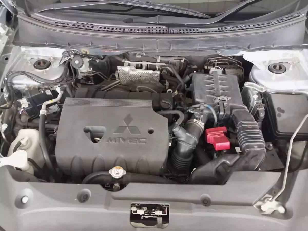 Mitsubishi RVR - 2015