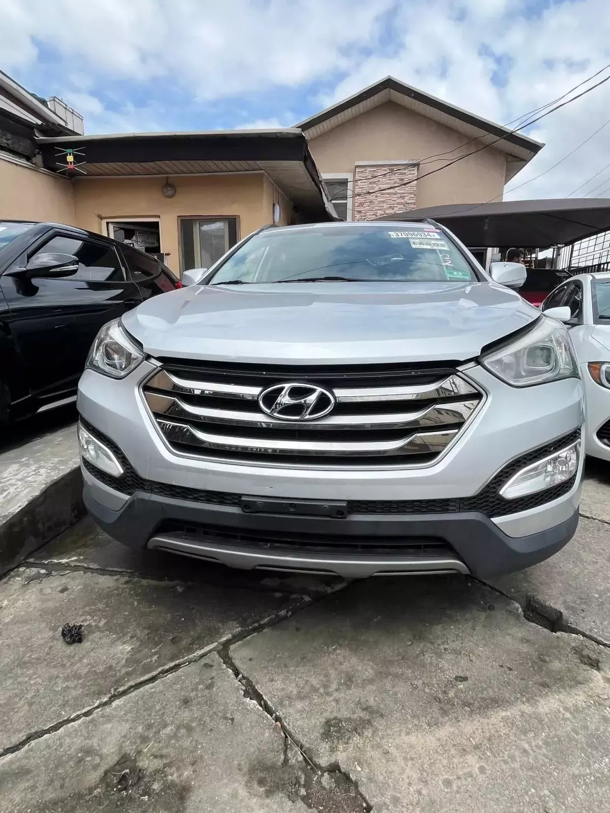 Hyundai Santa Fe   - 2016