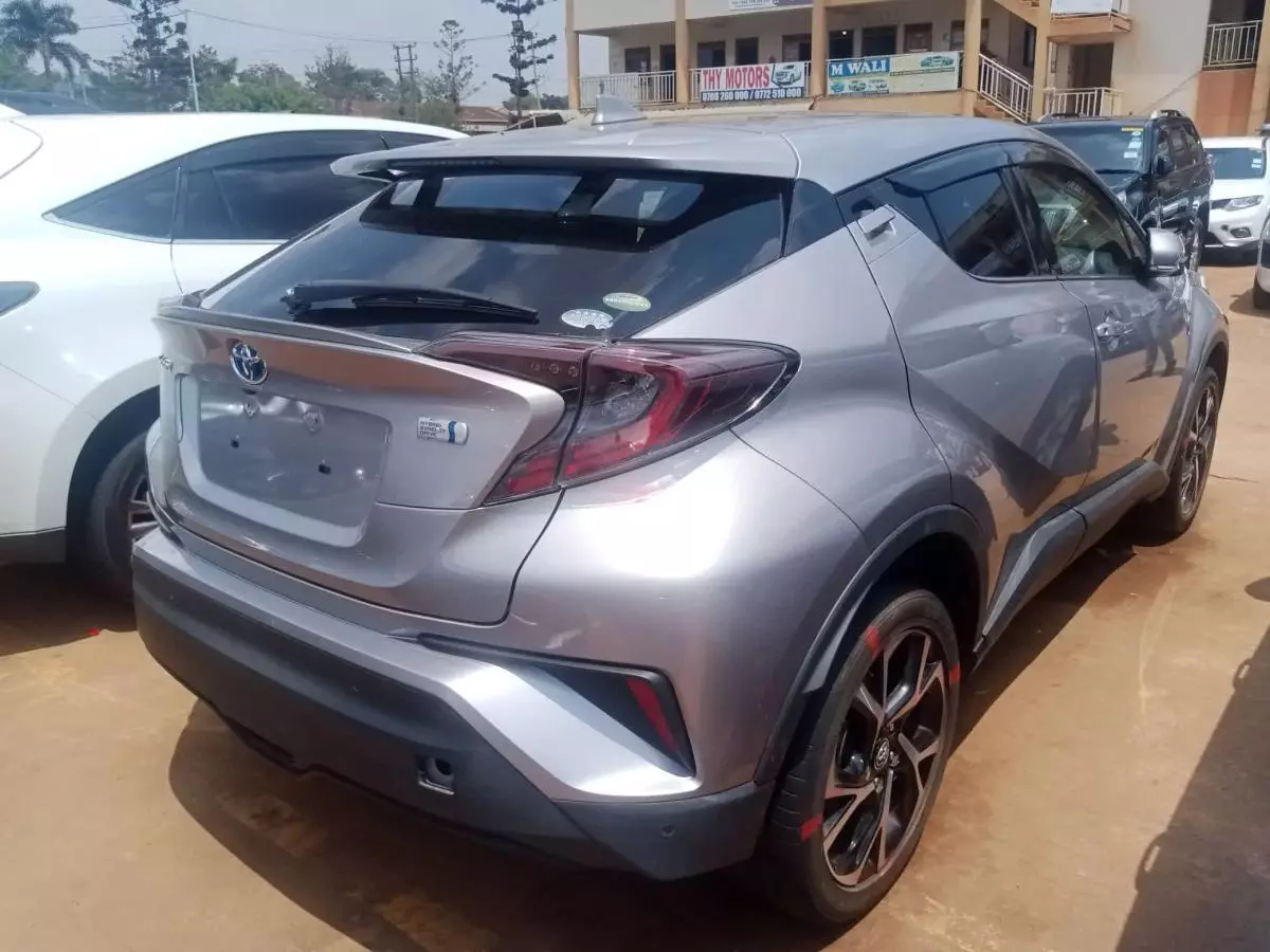 Toyota C-HR   - 2018